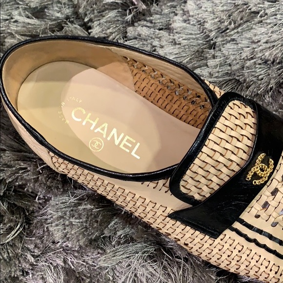 Chanel shoes - Picture 2 of 8
